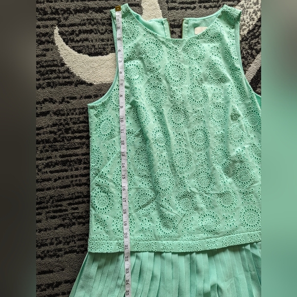 Ann Taylor LOFT eyelet mint green mini dress drop waist pleated hem size 4 - Picture 11 of 13